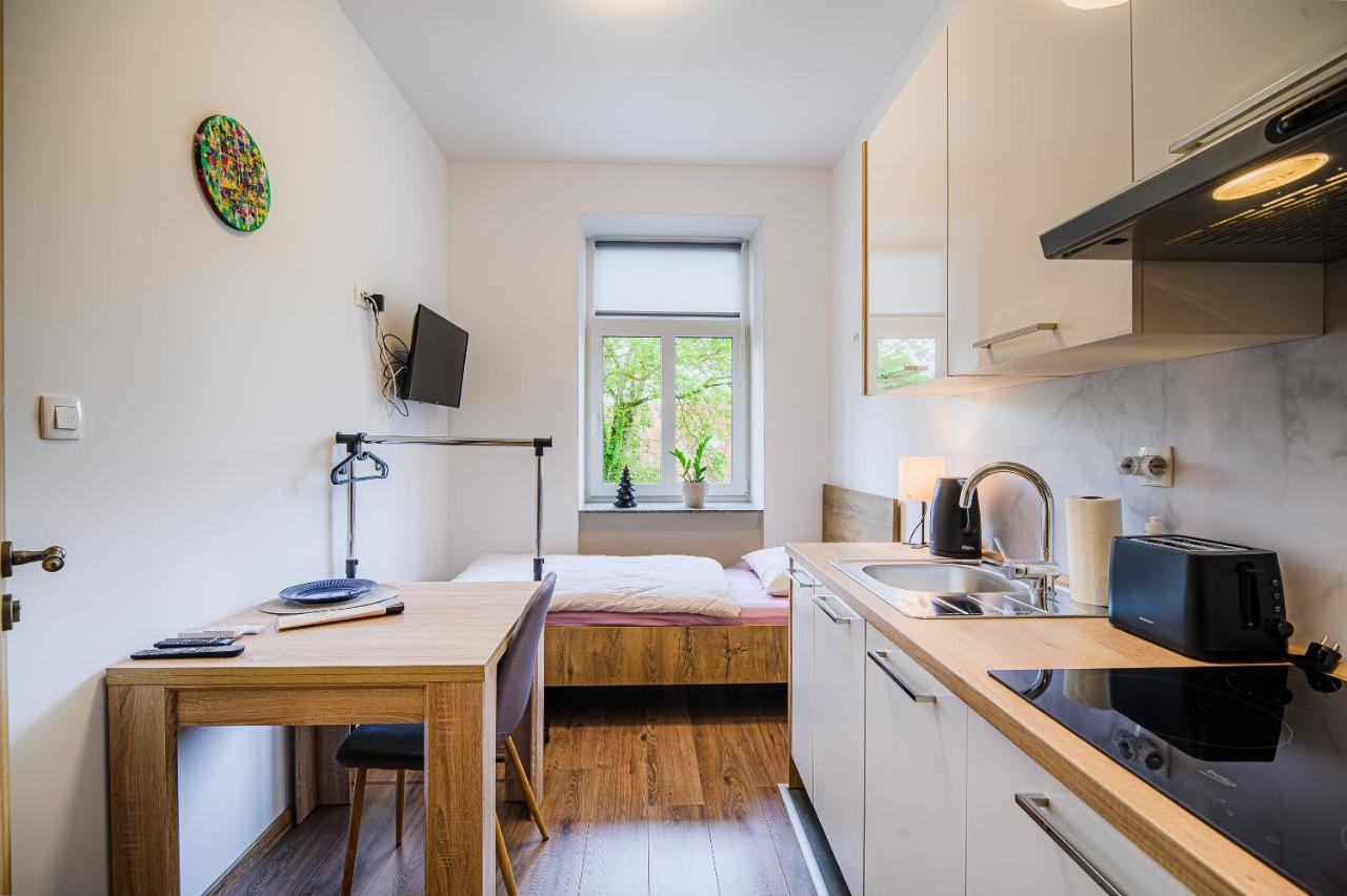 Guesthouse Pr'Sefu Brezice Exterior photo